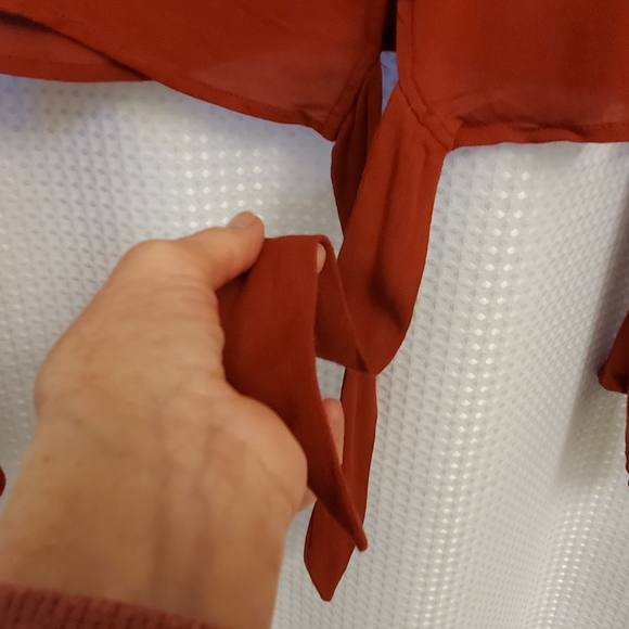 Freshman rosewood colored front tie top - Picture 2 of 9